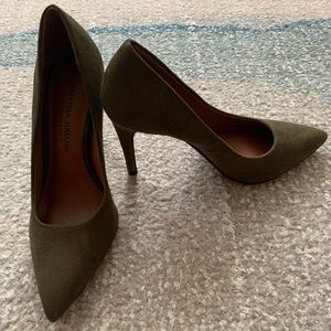 SIRIANO Green Stilettos